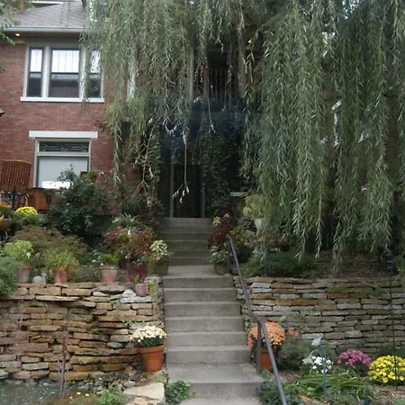 Gaslight Bed & Breakfast-2